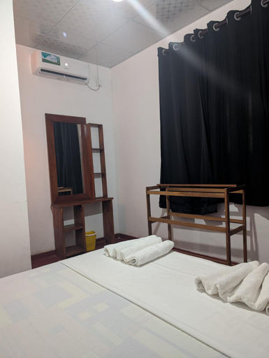 Others 5, Sea Breeze Rest, Devinuwara
