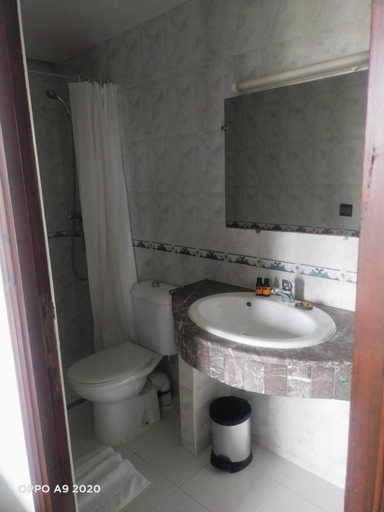 Bathroom 4, Royal Hotel Rabat, Rabat