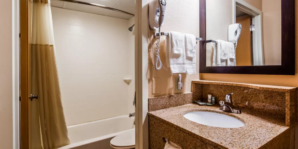 Bathroom 4, CAPE COD HOTEL by IHG, Barnstable