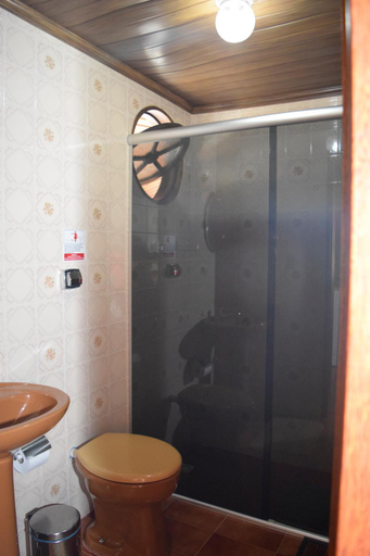 Bathroom, Pousada Verde Novo, Itatiaia