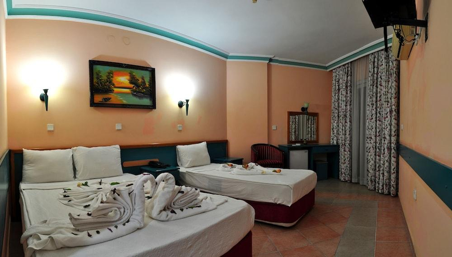 Bedroom 2, KLEOPATRA SUNLIGHT HOTEL, Alanya