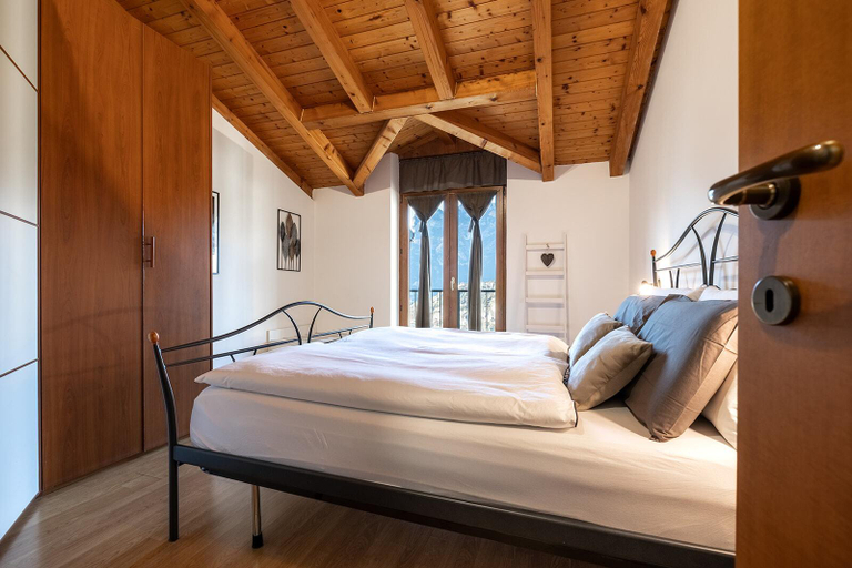 Bedroom 2, Appartamento AL FORTE, Trento