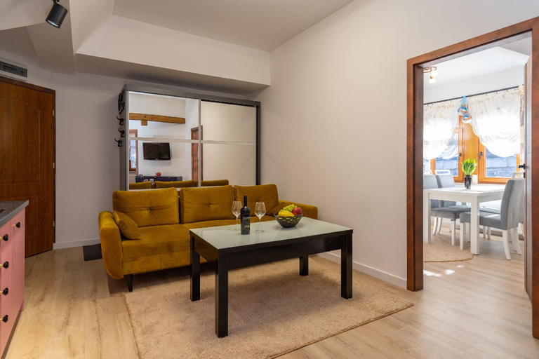 3, RentPlanet - Szosa Czeska, Jelenia Góra