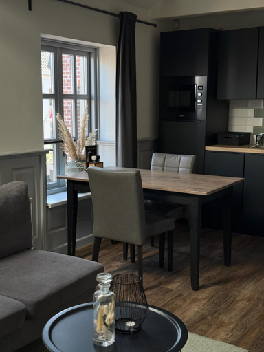 Others 4, B&B D'n Optie, Druten