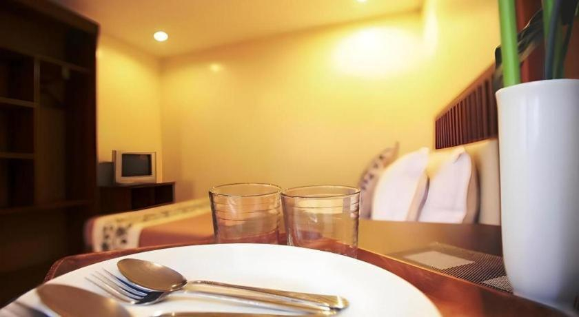 Food & Drinks 5, Naga Land Hotel, Naga City