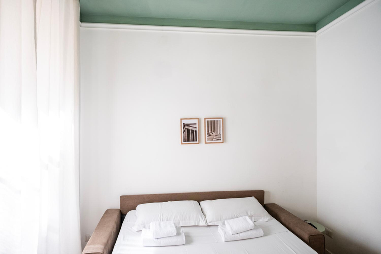 Bedroom 2, Apartment by the Colosseum - White Chic Flats, Roma