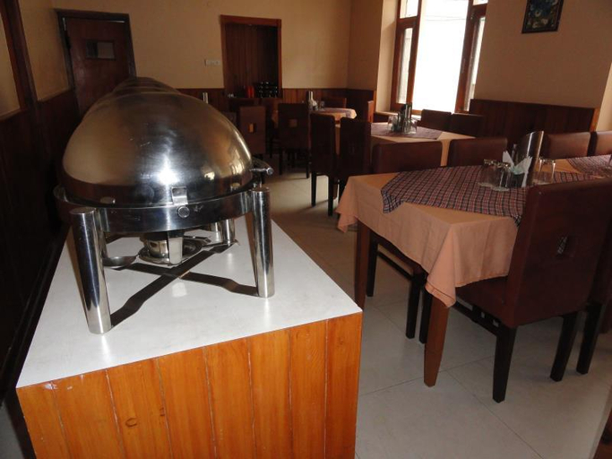 Restaurant 2, Hotel President, Kullu