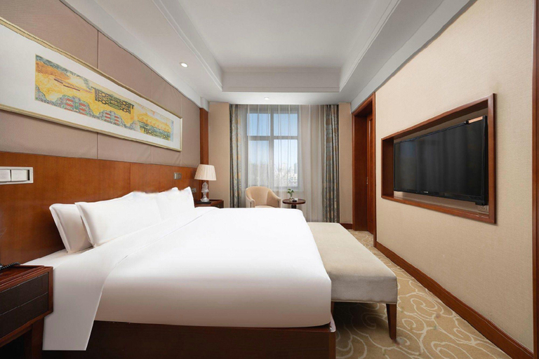 Bedroom 2, Bingzhou Hotel, Taiyuan