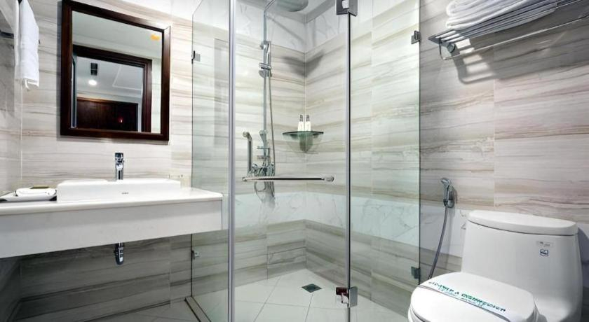 Bathroom 4, Binh Anh Hotel Hanoi, Hai Bà Trưng