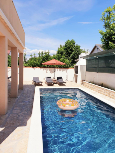 Sport & Beauty 2, Family-friendly apartments with swimming pool Sabunike, Zadar - 20179, Privlaka