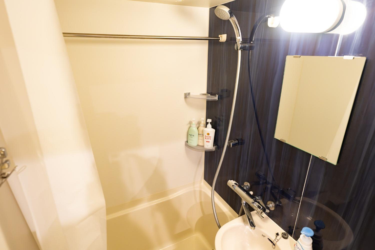 Bathroom 4, N's portside TOMARI, Naha