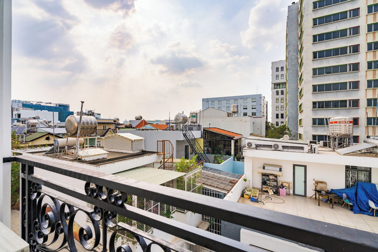 Property grounds, Helen Airport Hotel, Tân Bình