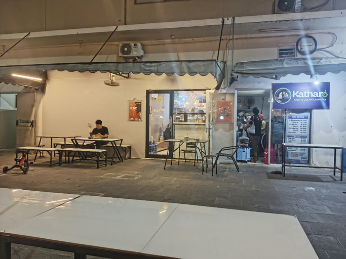Food & Drinks, Genius Jakarta - Gading Greenhill Apt, North Jakarta