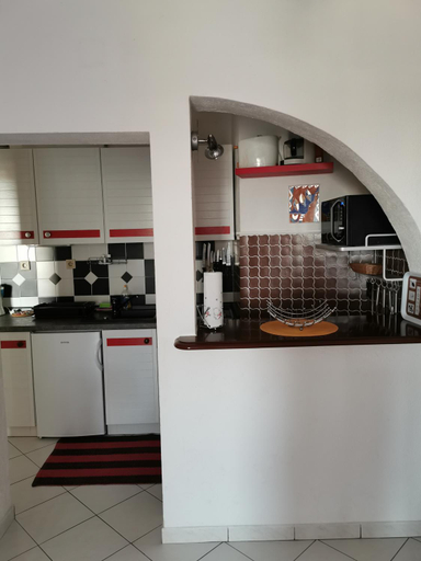 Others 3, Apartmani Nata, Šolta