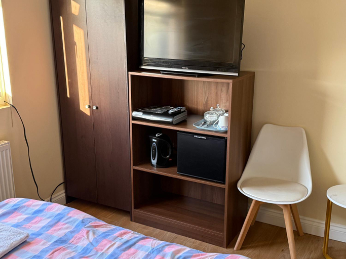 Bedroom 2, Dreamwell Flats, London