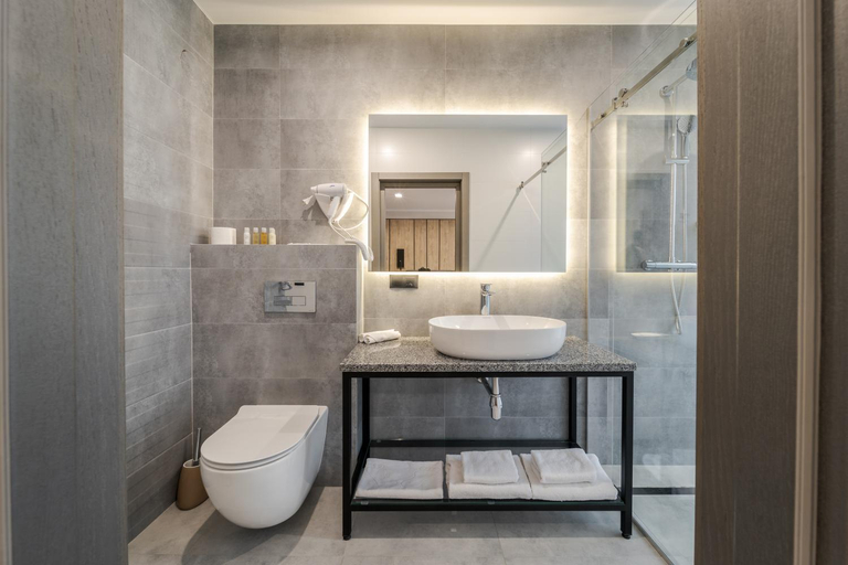 Bathroom 2, Rest&Ski Spa Resort, Nadvirnians'kyi