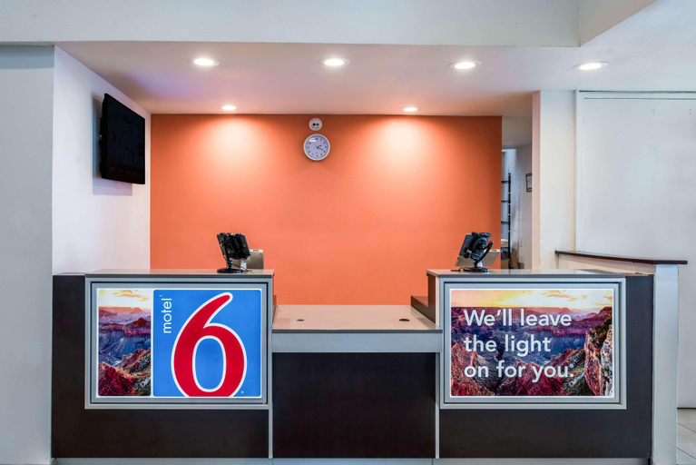 Public Area 2, Studio 6 Irving, TX - Irving DFW Airport East, Irving