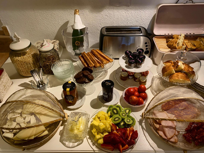 Food & Drinks 5, Bed & Breakfast Wine & Cooking Penedes, Barcelona