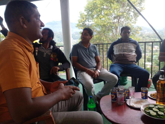 Food & Drinks 4, Mountain Top Guest, Bandarawela