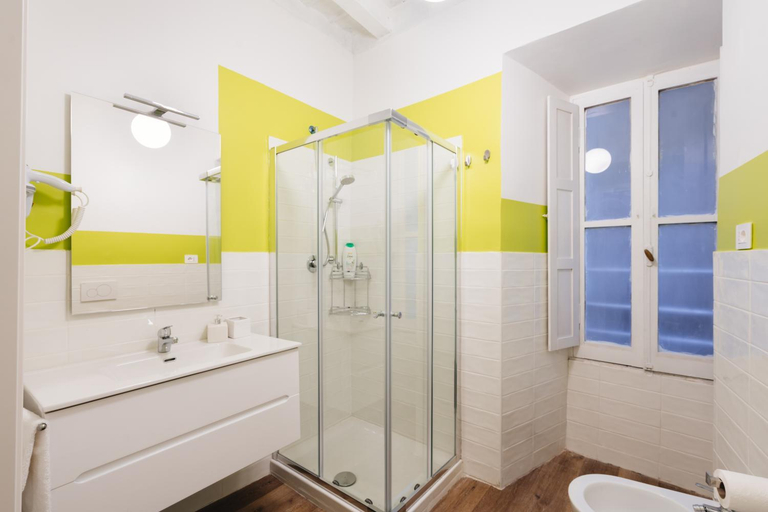 Bathroom 3, Famo Pace apartments, Rome