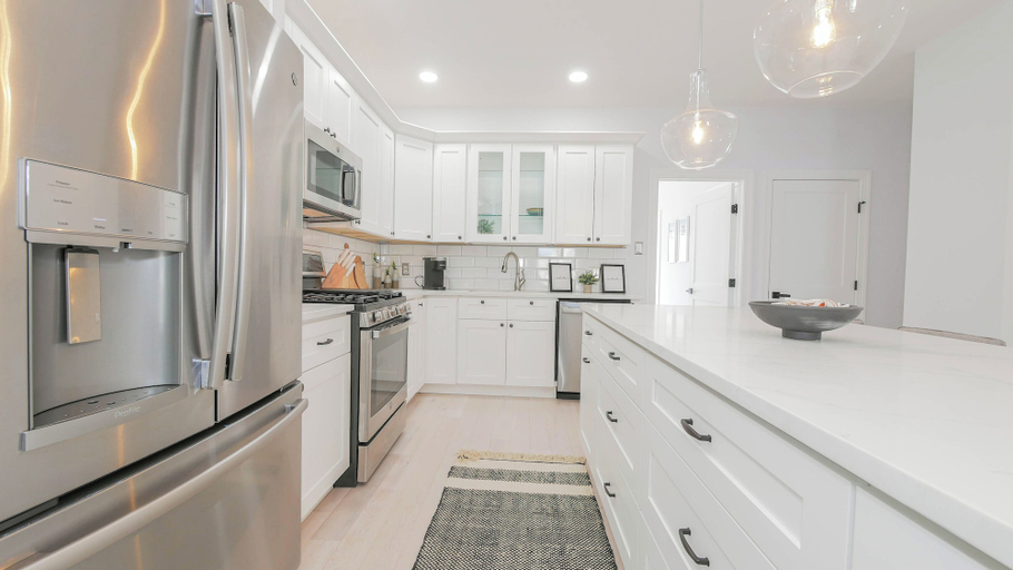 Interior 4, 26 N Washington Ave, Atlantic