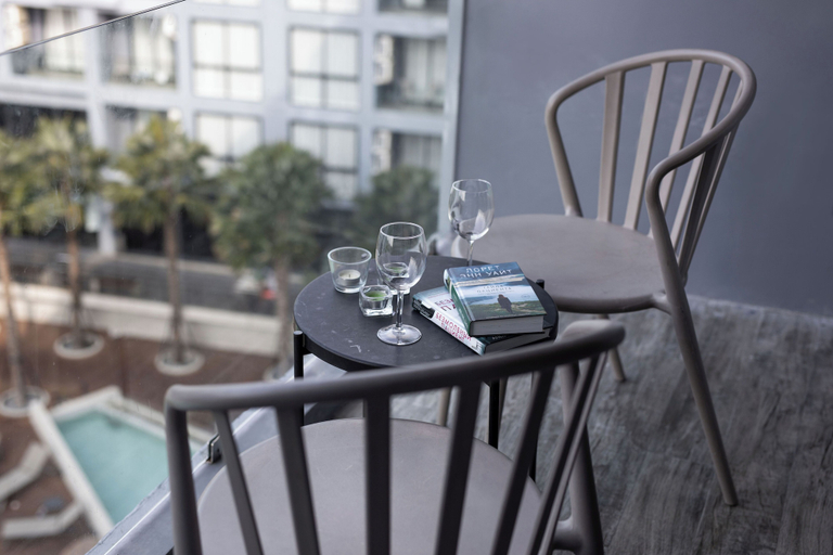 Outdoor dining, Citygate 2 BR Pool View P503-4, Phuket Island