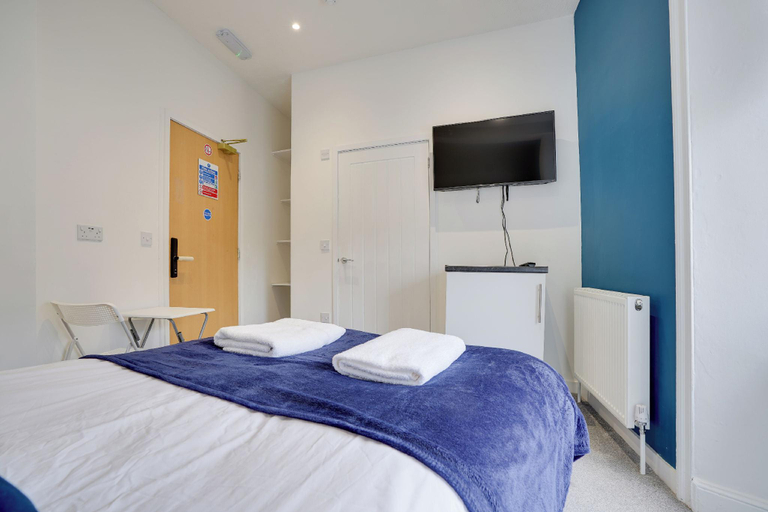Bedroom 2, Homesly Guest Rooms - Self Check In, Northumberland