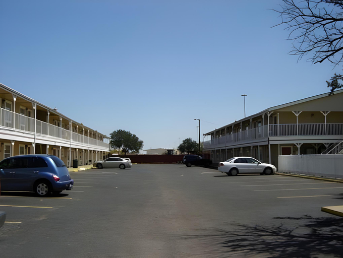 Others 4, Victorian Inn Midland, Midland