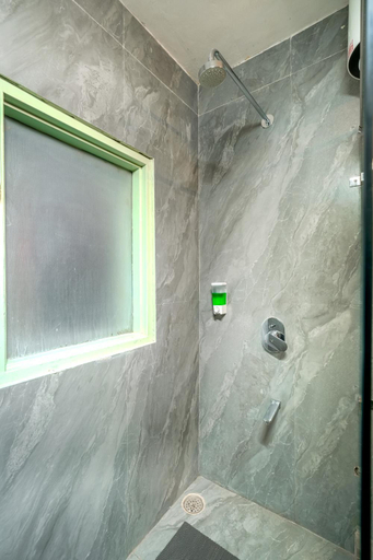 Bathroom 4, Hotel Sarai Bharatgarh, Rupnagar