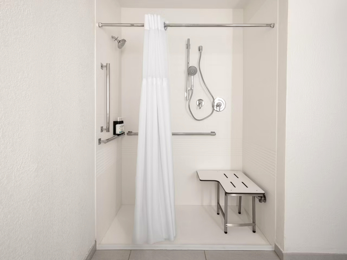 Bathroom 4, TOWNHOME INN & SUITES by IHG, Shelby