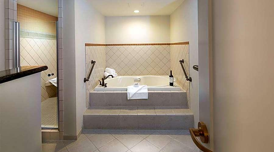 Bathroom 5, Chukchansi Gold Resort & Casino, Madera