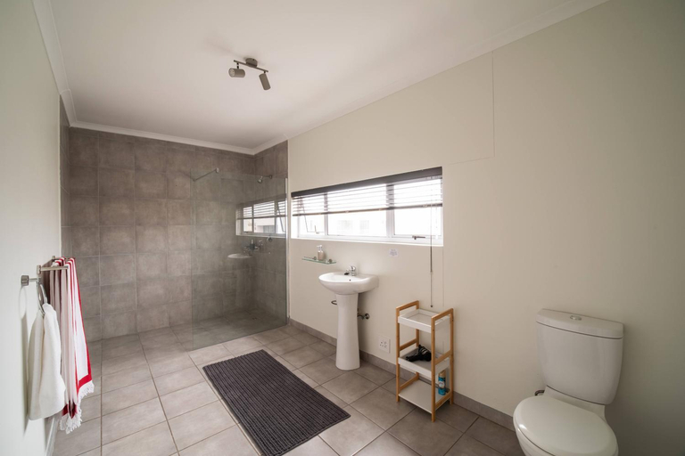 Bathroom 3, Bella Luna Bed and Breakfast CC, Walvisbay Rural