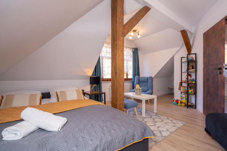 5, RentPlanet - Szosa Czeska, Jelenia Góra