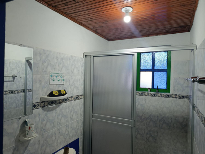 Bathroom 2, La Cigarra Casa de Huespedes, Salento