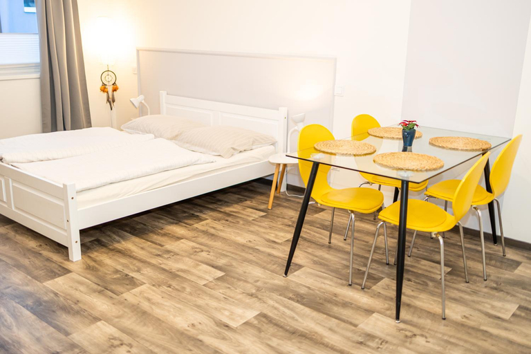 Bedroom 2, Na Mandlu, Cheb