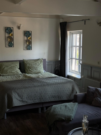 Others 5, B&B D'n Optie, Druten