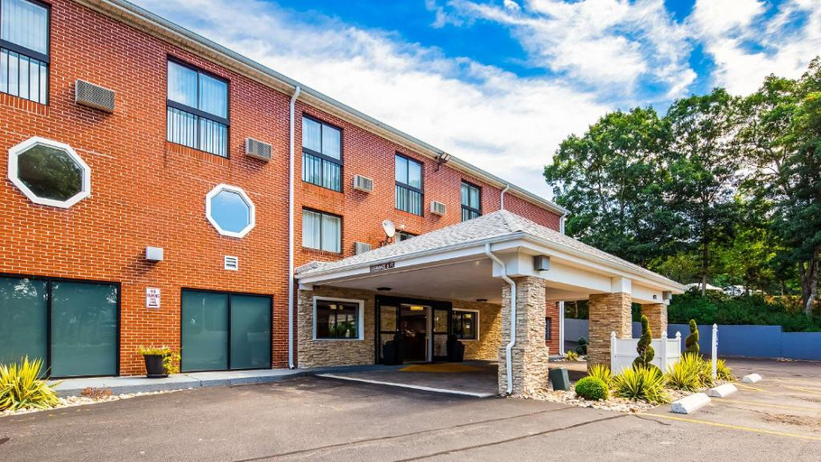 Exterior 2, CAPE COD HOTEL by IHG, Barnstable