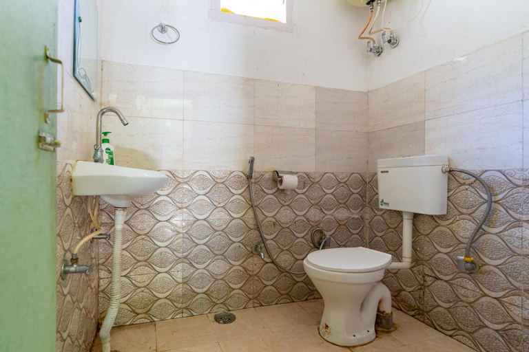 Bathroom, Whoopers Hostel, Kullu