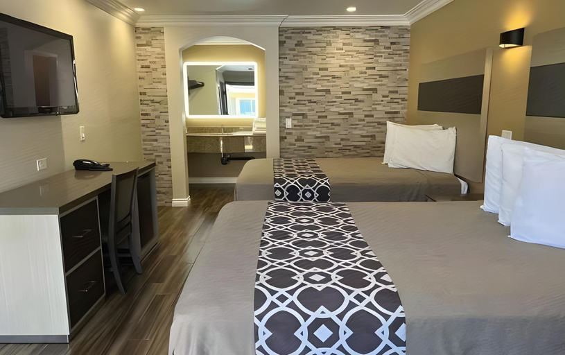 Bedroom 2, Walnut Inn & Suites West Covina, Los Angeles
