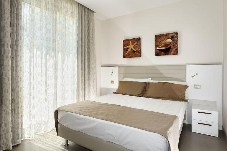 Bedroom 2, Hotel & Residence Cavalluccio Marino, Rimini