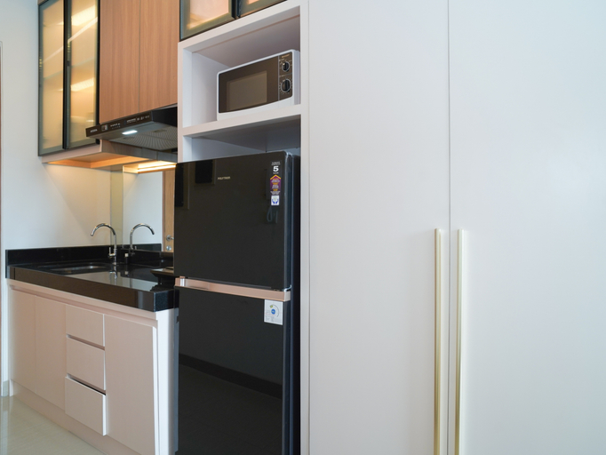 Others 4, Chic and Comfortable Studio at Apartment Ciputra World 2 By Travelio, Jakarta Selatan