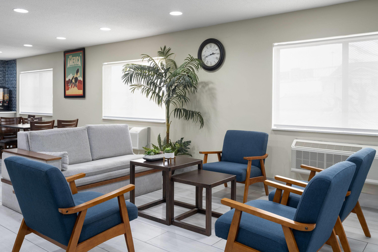 Public Area 2, Travelodge by Wyndham Fargo, Cass