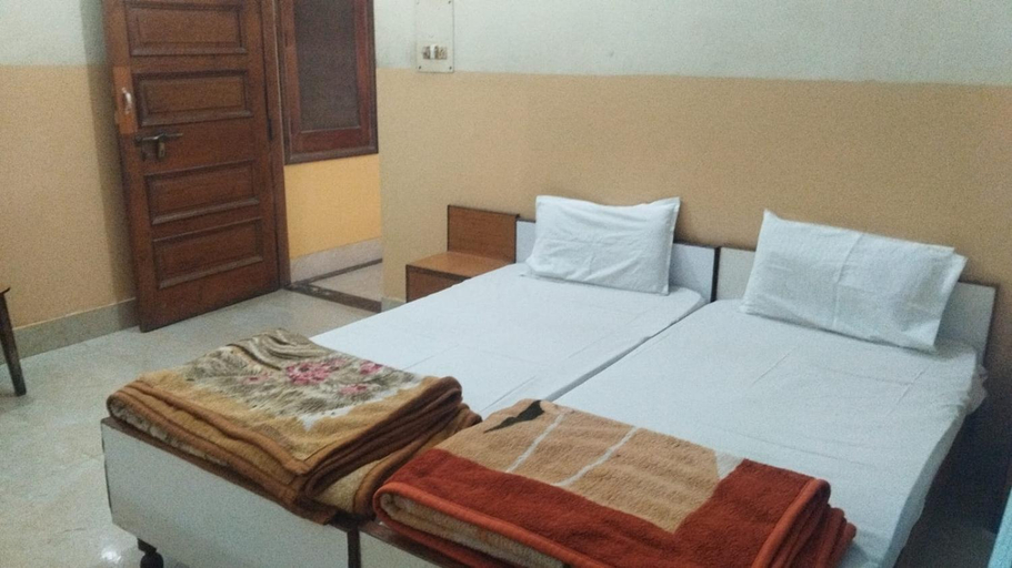 Bedroom 2, G.M. Guest House, Varanasi