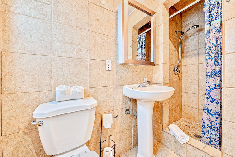 Bathroom 4, Balboa Duplex, Orange
