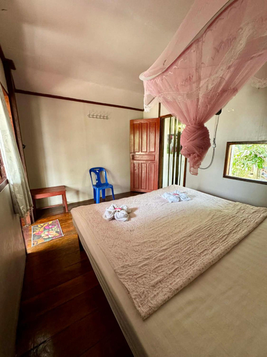 Bedroom 3, Tavendang Guesthouse, Khong