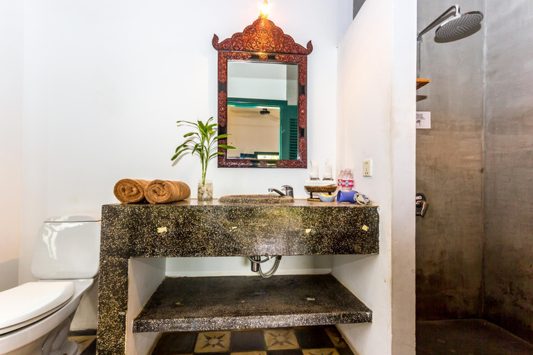 Bathroom 4, Villa Wat Damnak, Siem Reap