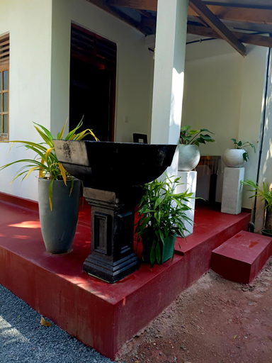Others 5, Ocean's Whisper, Tangalle