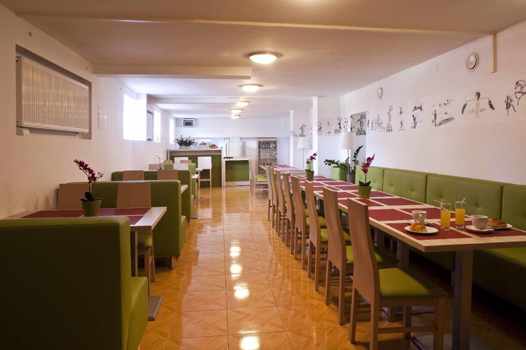 Food & Drinks 5, B&B Julinek Park, Nowy Dwór Mazowiecki