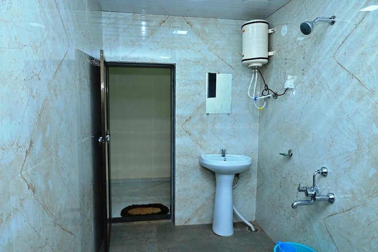 Bathroom, Shivneri Agro Tourism, Tapola, Satara