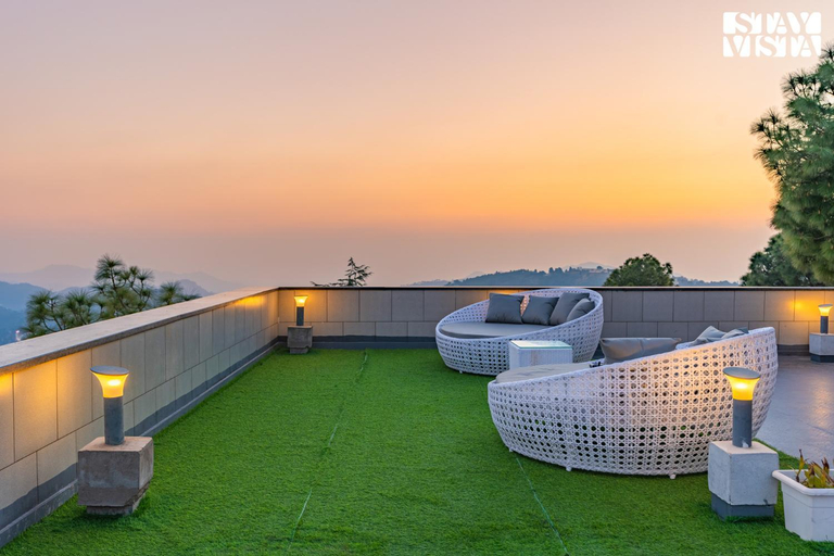 Others 5, StayVista at Serene with Outdoor Bonfire, Solan